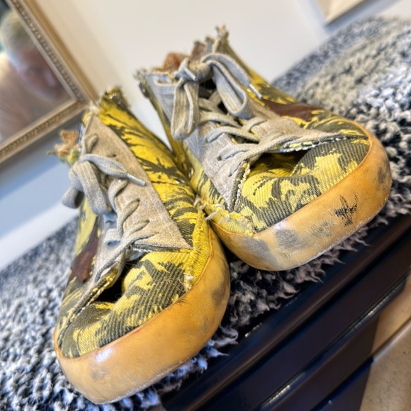 Golden Goose Francy sneakers in a distinctive original Golden Goose design - Picture 8 of 15